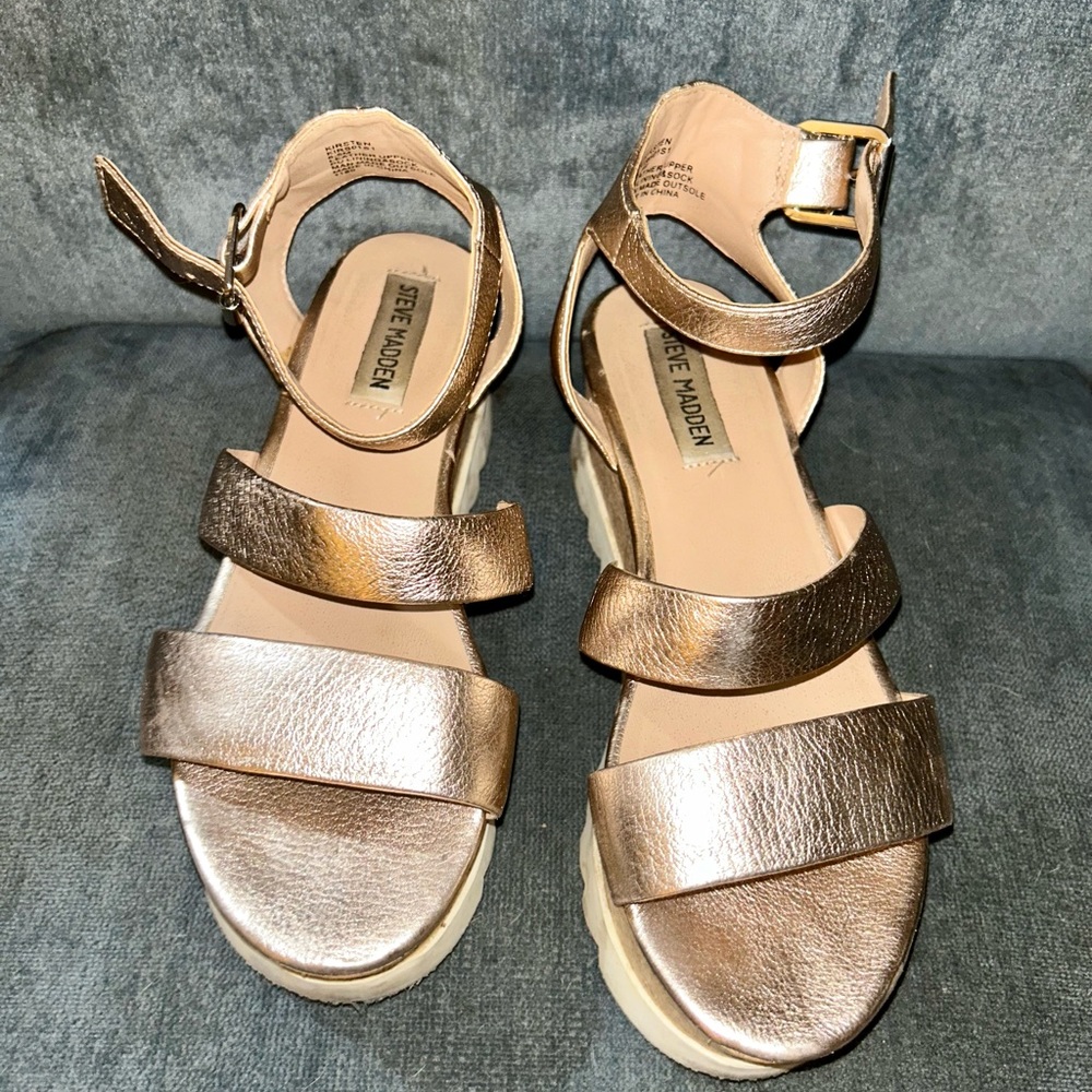 Steve Madden gold platform sandals size 6.5